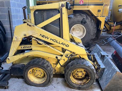 new holland l425 skid steer loader|new holland 425 skid steer.